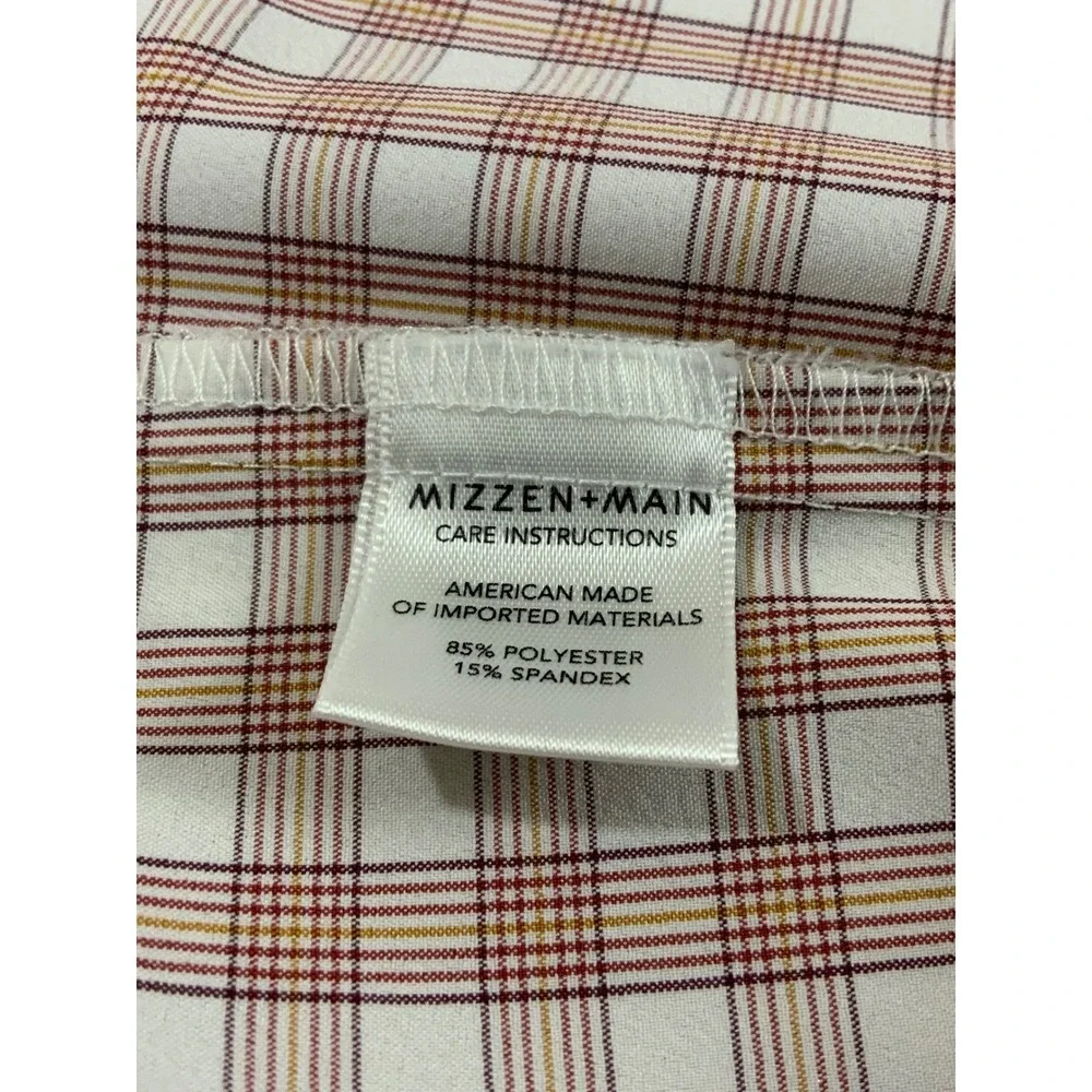 Mizzen+Main Leeward Trim Fit mens size Large Red plaid Button Up long sleeve EUC